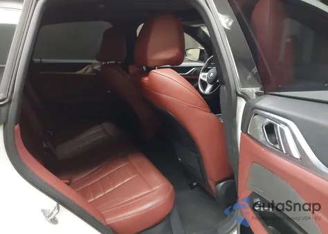 2022 BMW M440I Gran Coupe xDrive z USA, uszkodzony, nr VIN WBA13AW02NFM31207